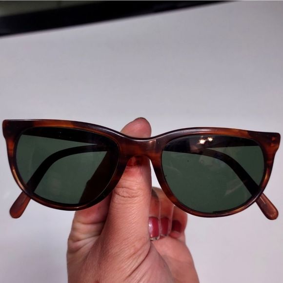 Vintage Rayban B&L Celebrities Tortoise G-15 Sunglasses. W1901 - Picture 2 of 8